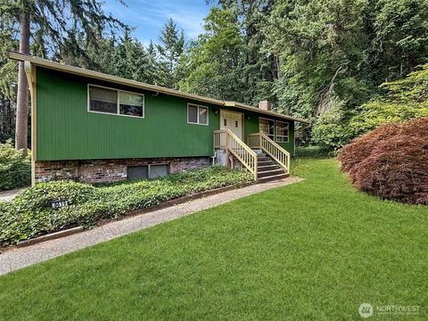 Photo of 8419 121st Street E, Puyallup, WA 98373 (MLS # 2399248)