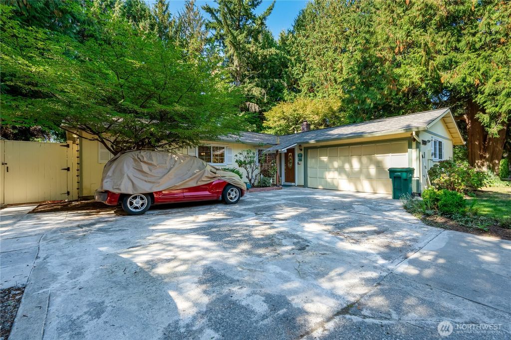 Photo of 14130 57th Drive SE, Everett, WA 98208 (MLS # 2437951)