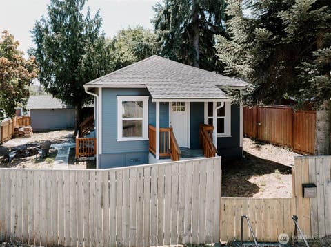 Photo of 3714 22nd Street, Everett, WA 98201 (MLS # 2540834)