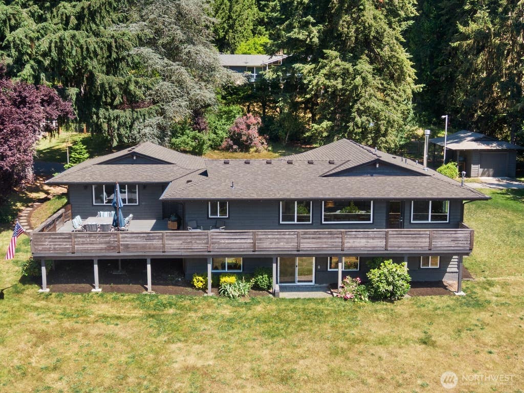 Photo of 15315 NE 140th Street, Redmond, WA 98052 (MLS # 2545170)