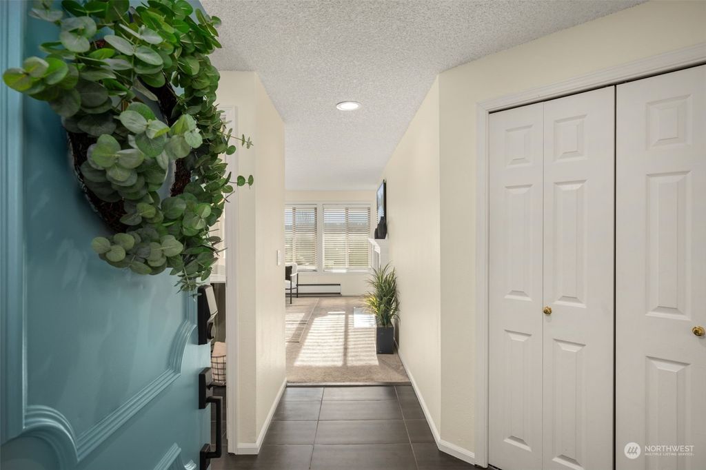 Photo of 23407 Lakeview Drive #G201, Mountlake Terrace, WA 98043 (MLS # 2189934)