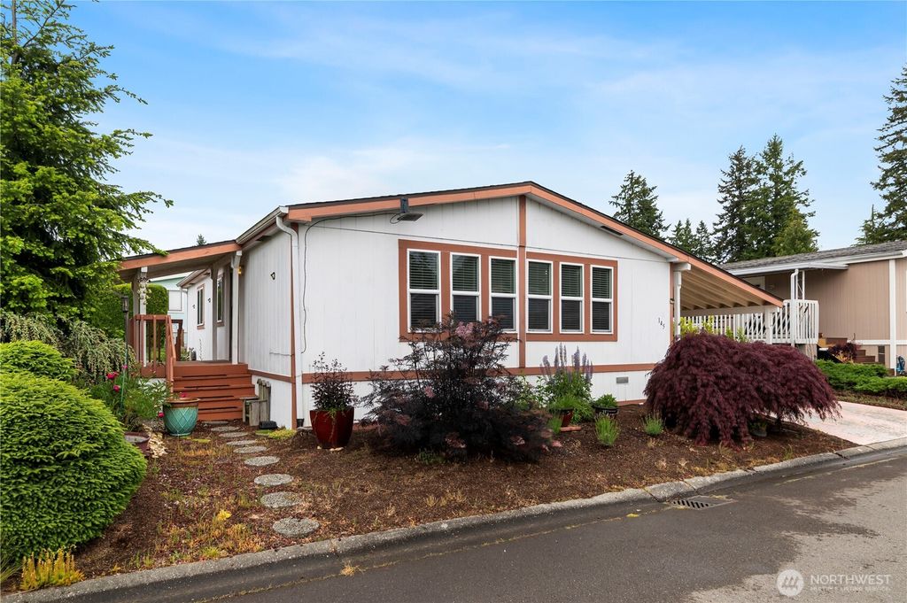 Photo of 1427 100th Street SW #145, Everett, WA 98204 (MLS # 2385508)