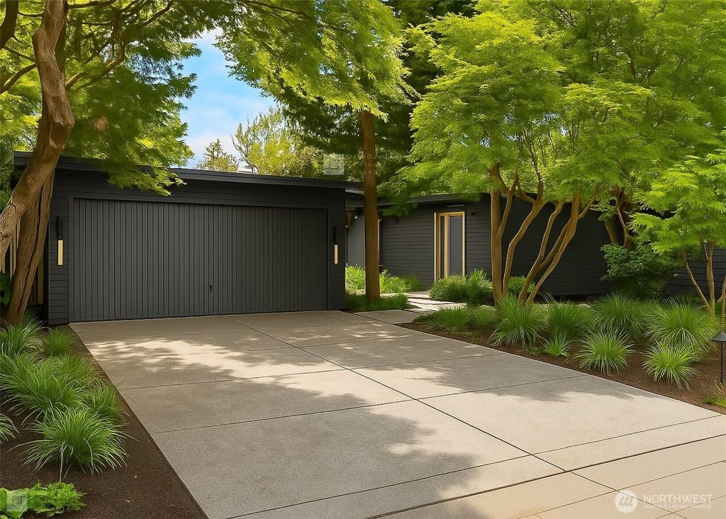 Photo of 7633 NE 123rd Street, Kirkland, WA 98034 (MLS # 2384868)