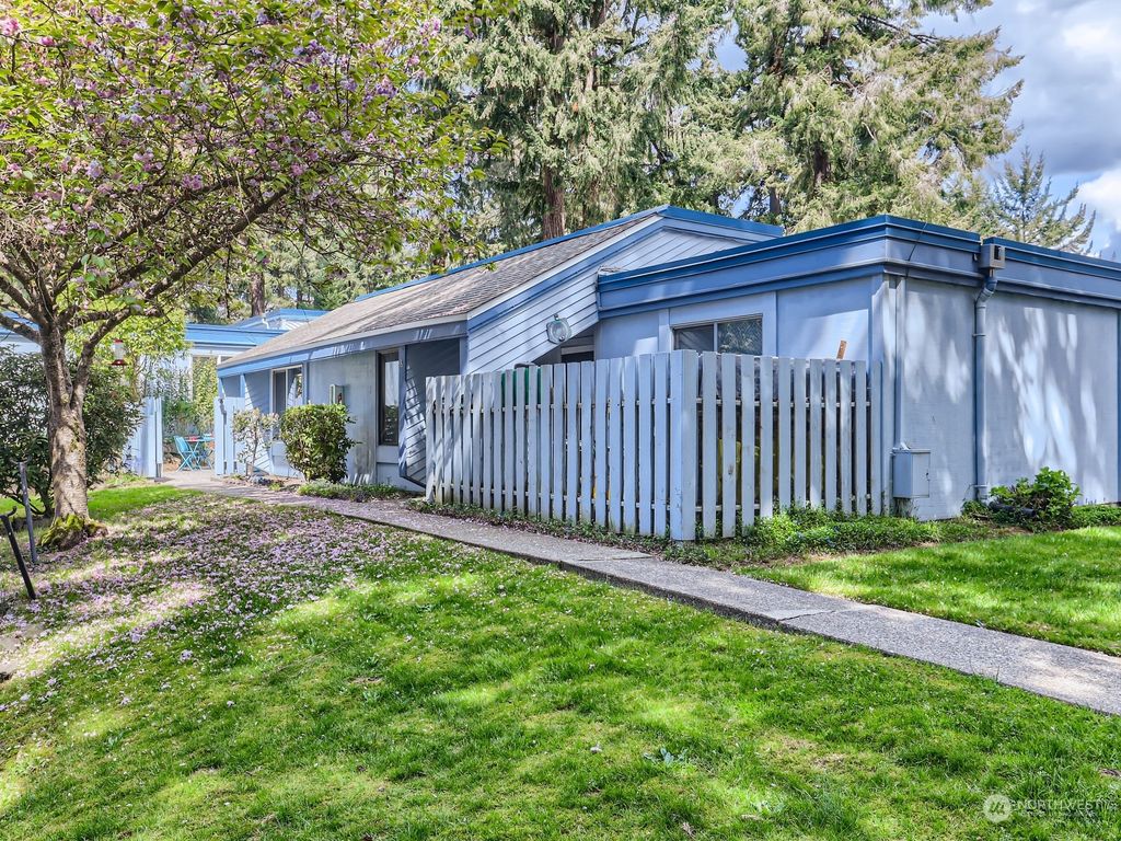 Photo of 4308 NE Sunset Boulevard #V7, Renton, WA 98059 (MLS # 2059510)