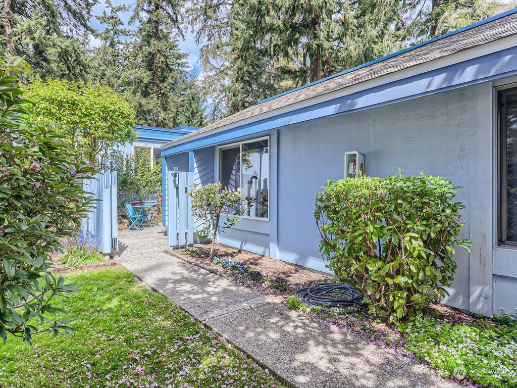 Photo of 4308 NE Sunset Boulevard #V7, Renton, WA 98059 (MLS # 2059510)