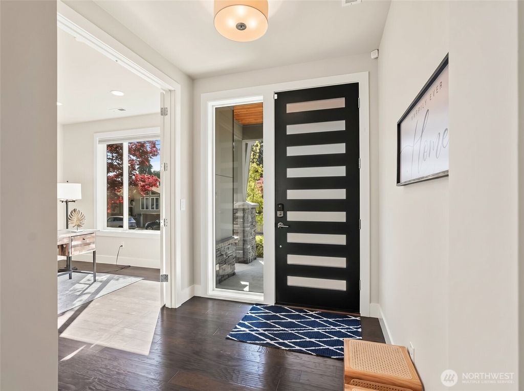 Photo of 2824 Park Avenue N, Renton, WA 98056 (MLS # 2508078)