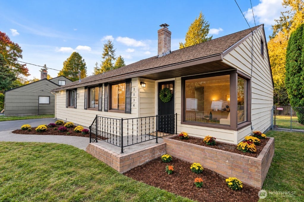 Photo of 2134 N 193rd Street, Shoreline, WA 98133 (MLS # 2592827)