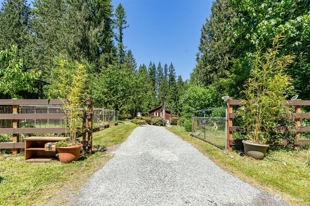 Photo of 13203 SE 12th Street, Lake Stevens, WA 98258 (MLS # 2127150)