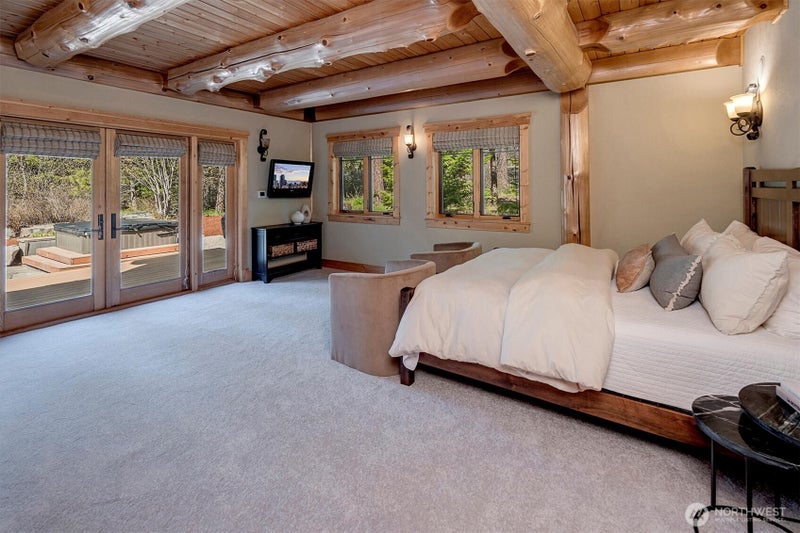 51 Thimbleberry Court