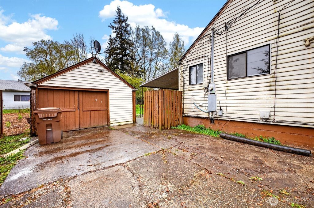 Photo of 6515 E E Street, Tacoma, WA 98404 (MLS # 2510386)