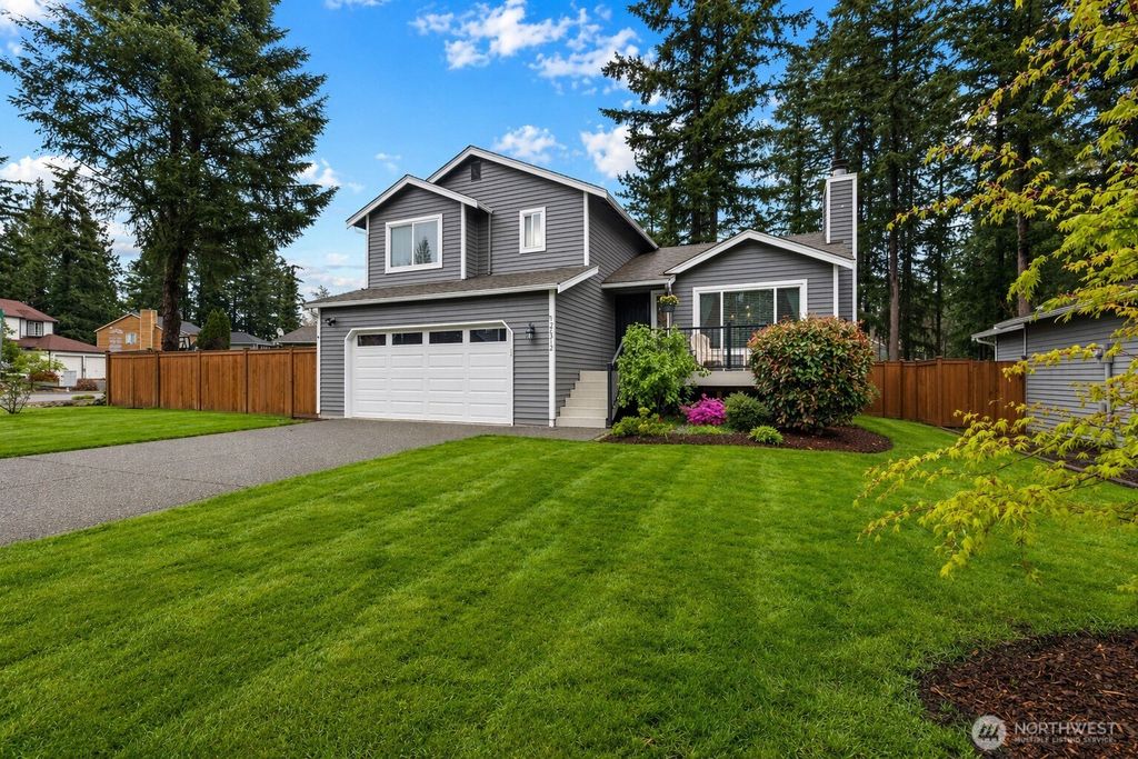 Photo of 27312 226th Avenue SE, Maple Valley, WA 98038 (MLS # 2512354)