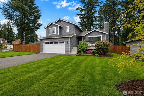 Photo of 27312 226th Avenue SE, Maple Valley, WA 98038 (MLS # 2512354)