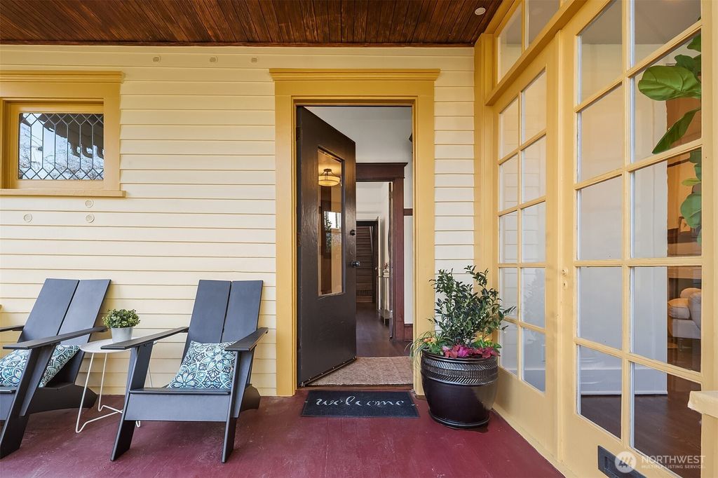 Photo of 5027 8th Avenue NE, Seattle, WA 98105 (MLS # 2472821)