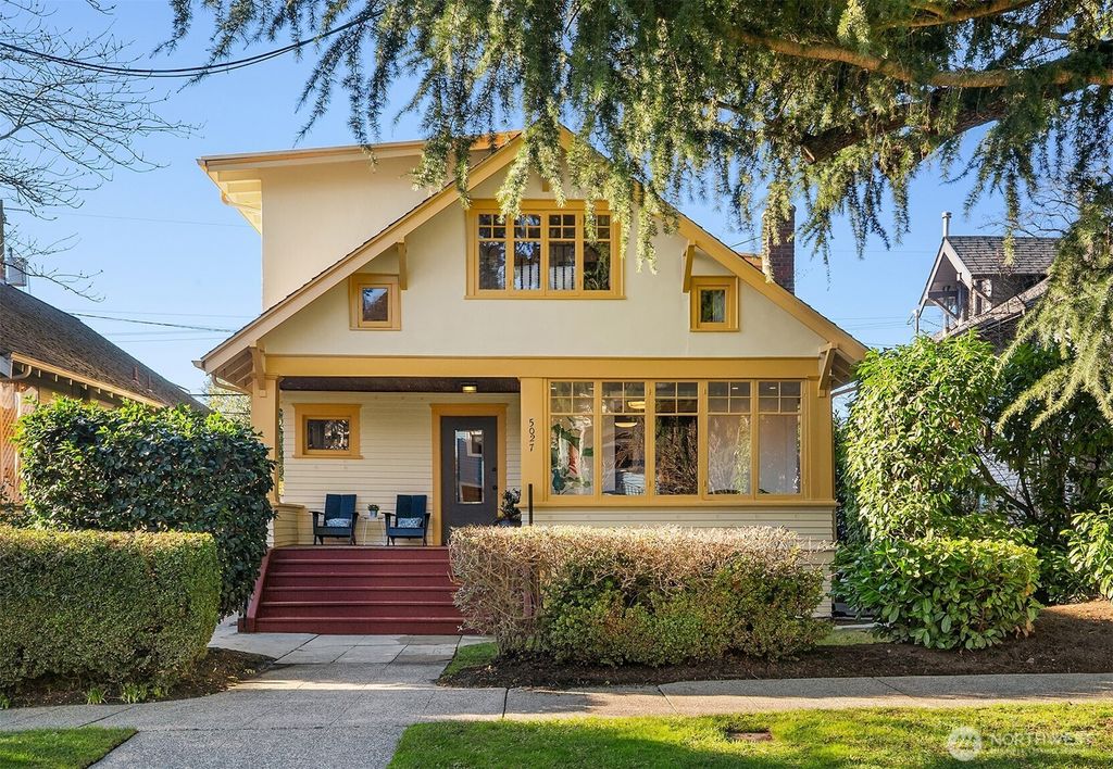 Photo of 5027 8th Avenue NE, Seattle, WA 98105 (MLS # 2472821)