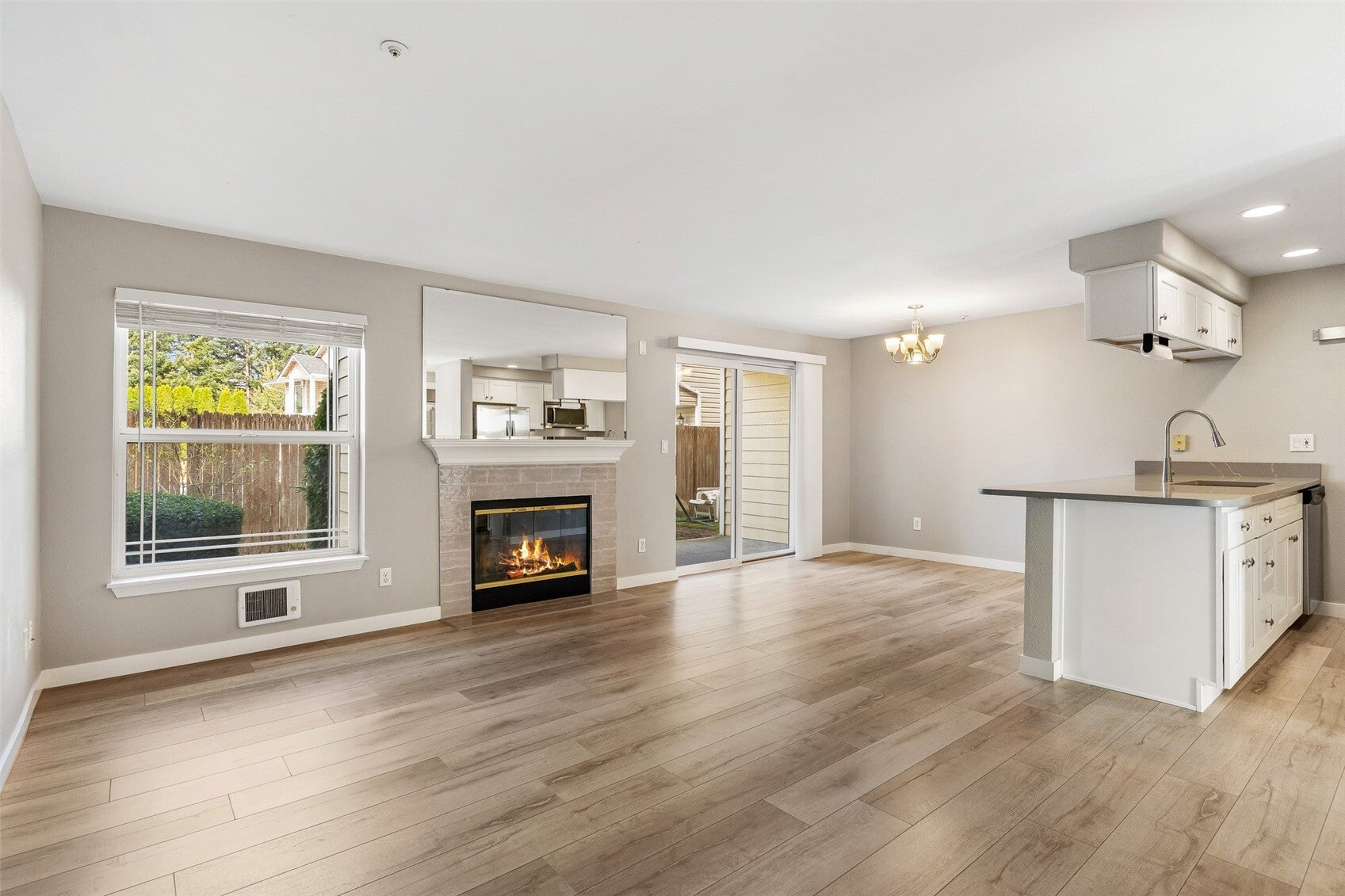 9727 18th Avenue W A103