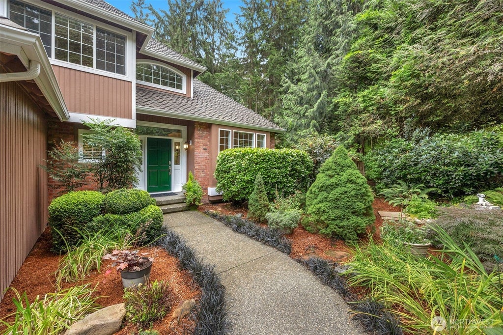 Photo of 16806 236th Avenue NE, Woodinville, WA 98077 (MLS # 2581229)
