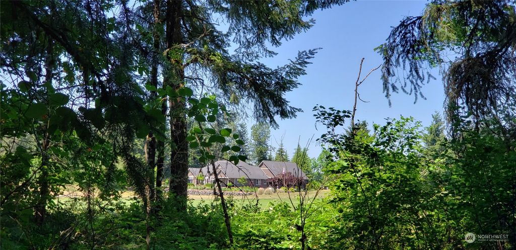 Photo of 332 XX 148th Avenue SE, Auburn, WA 98092 (MLS # 2072202)