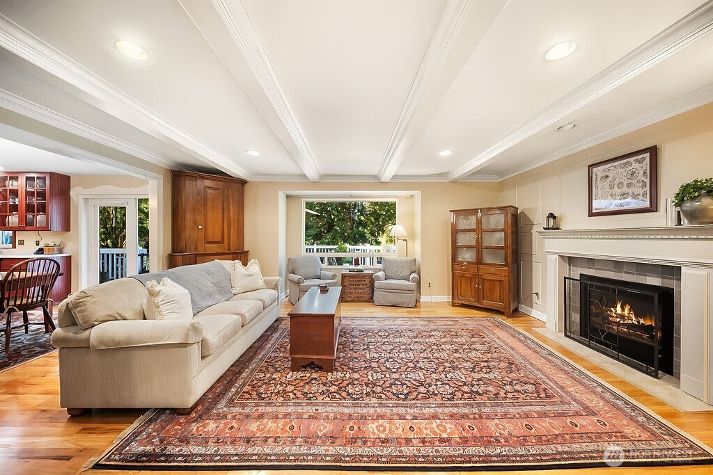 13423 Graywolf Place NE