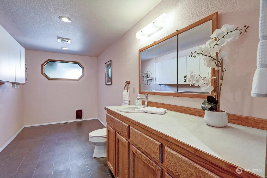 listing image 9368706765233379511