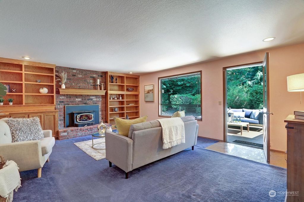 listing image 9362398944687048584