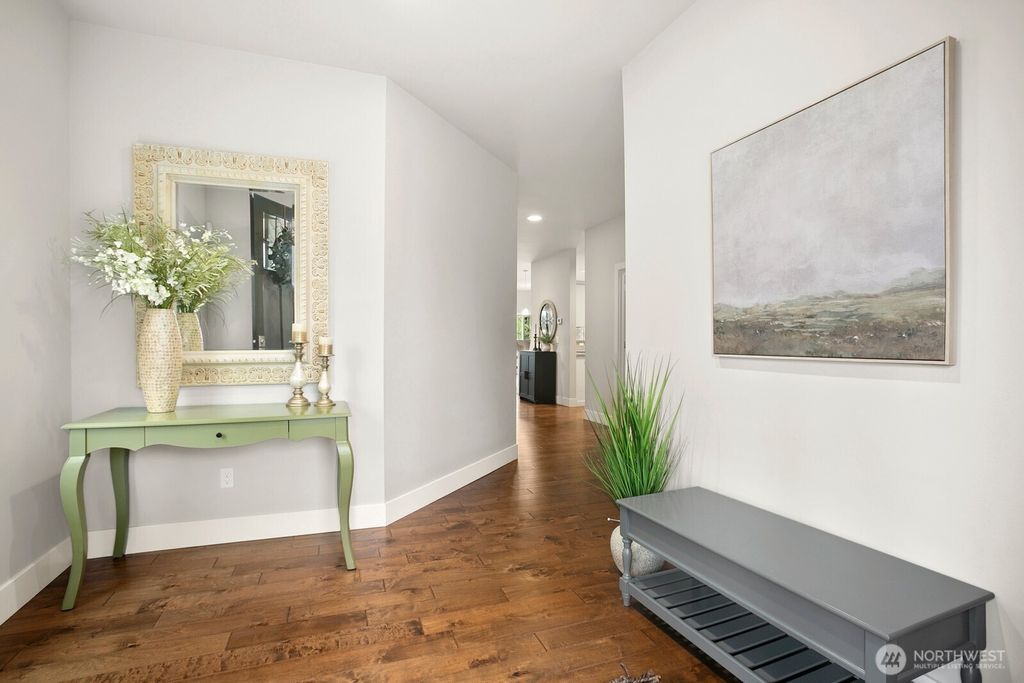 Photo of 20025 6th Place W, Lynnwood, WA 98036 (MLS # 2510630)