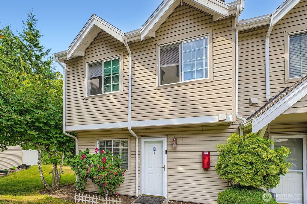 Photo of 2100 S 336th Street #M1, Federal Way, WA 98003 (MLS # 2392362)