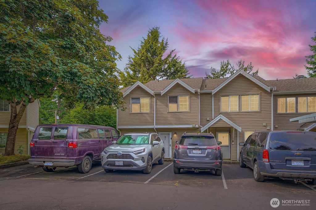 Photo of 2100 S 336th Street #M1, Federal Way, WA 98003 (MLS # 2392362)