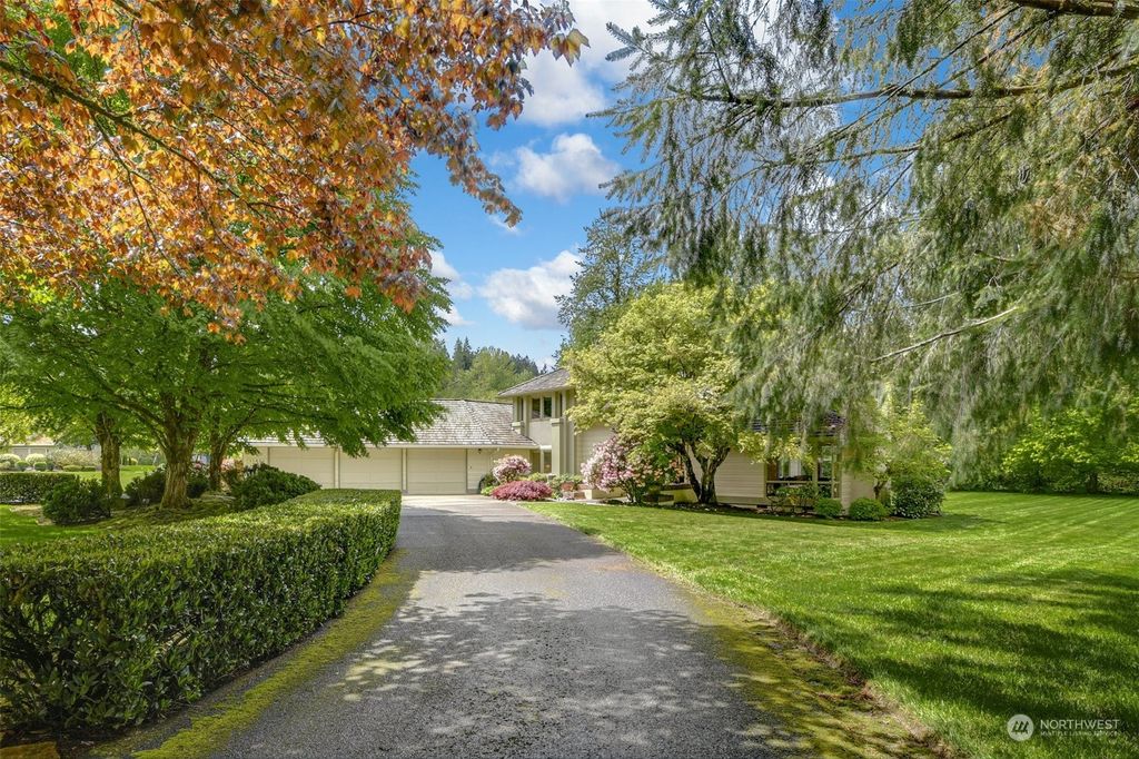 Photo of 13633 231st Place SE, Issaquah, WA 98027 (MLS # 2214296)