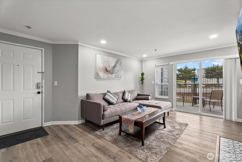 215 100th Street SW A106