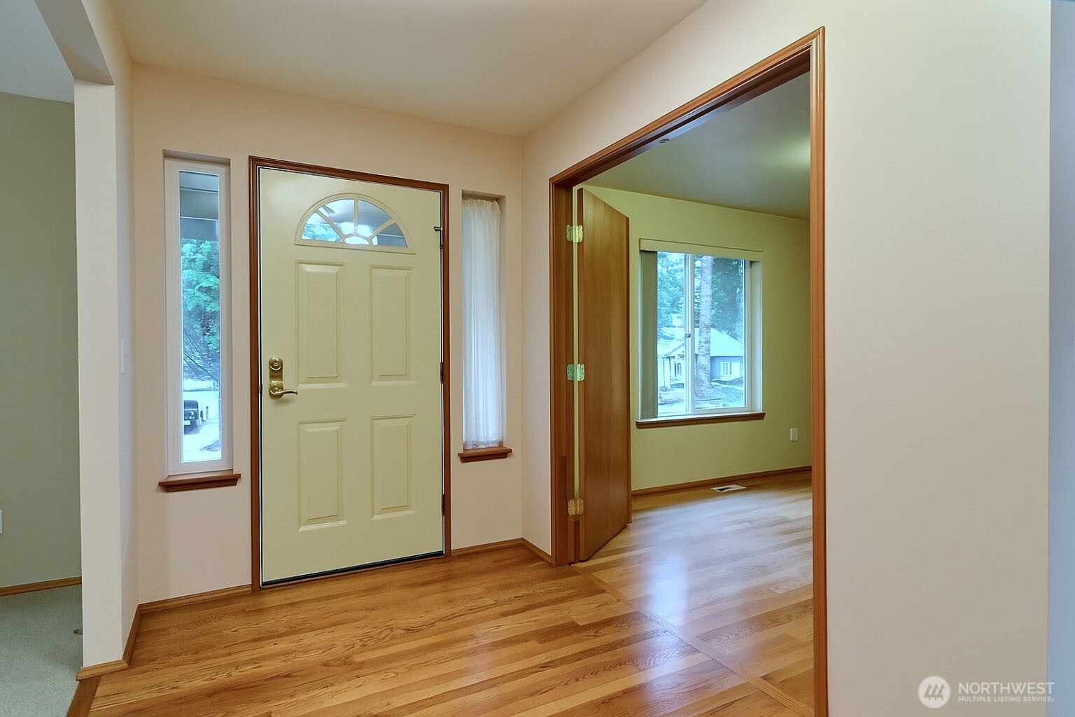 101 E Mountain View Drive