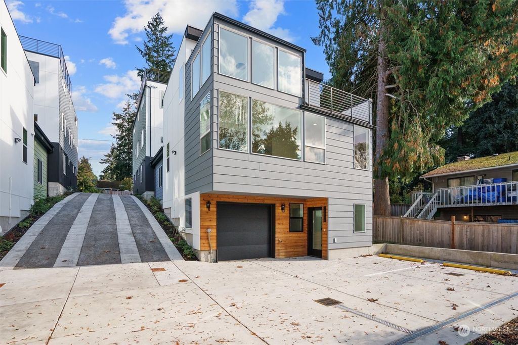 Photo of 12011 36th Avenue NE #B, Seattle, WA 98125 (MLS # 2303366)