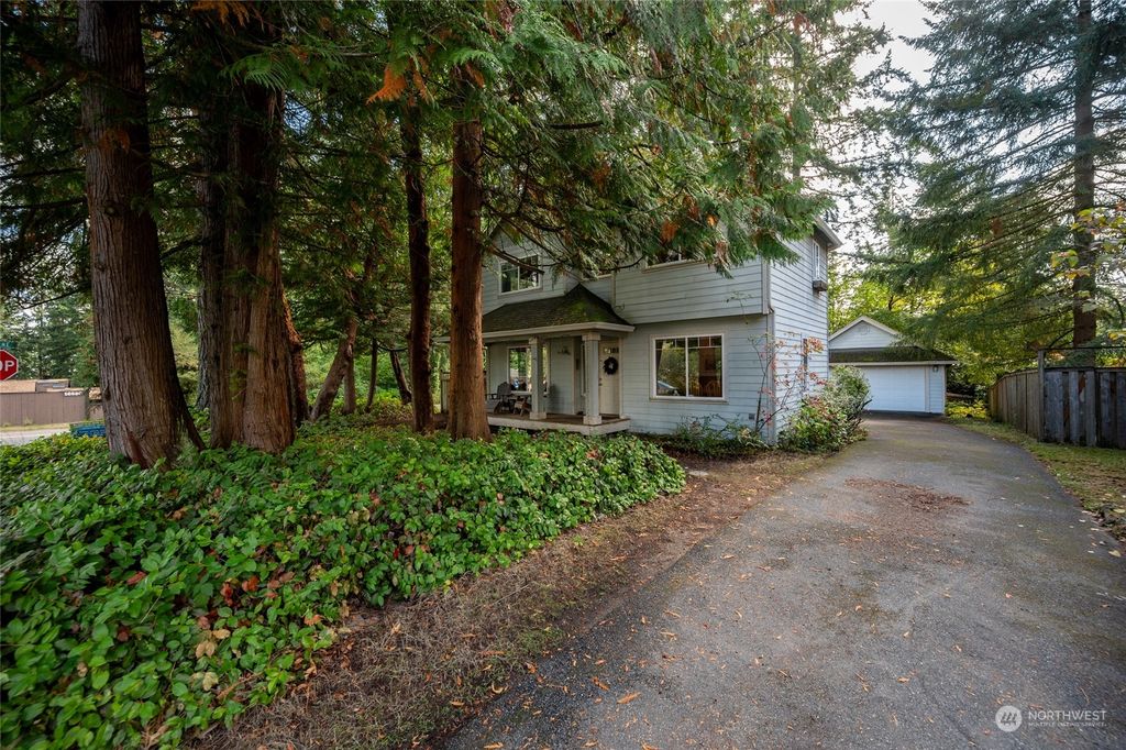 Photo of 2237 NE 169th Street, Shoreline, WA 98155 (MLS # 2167385)