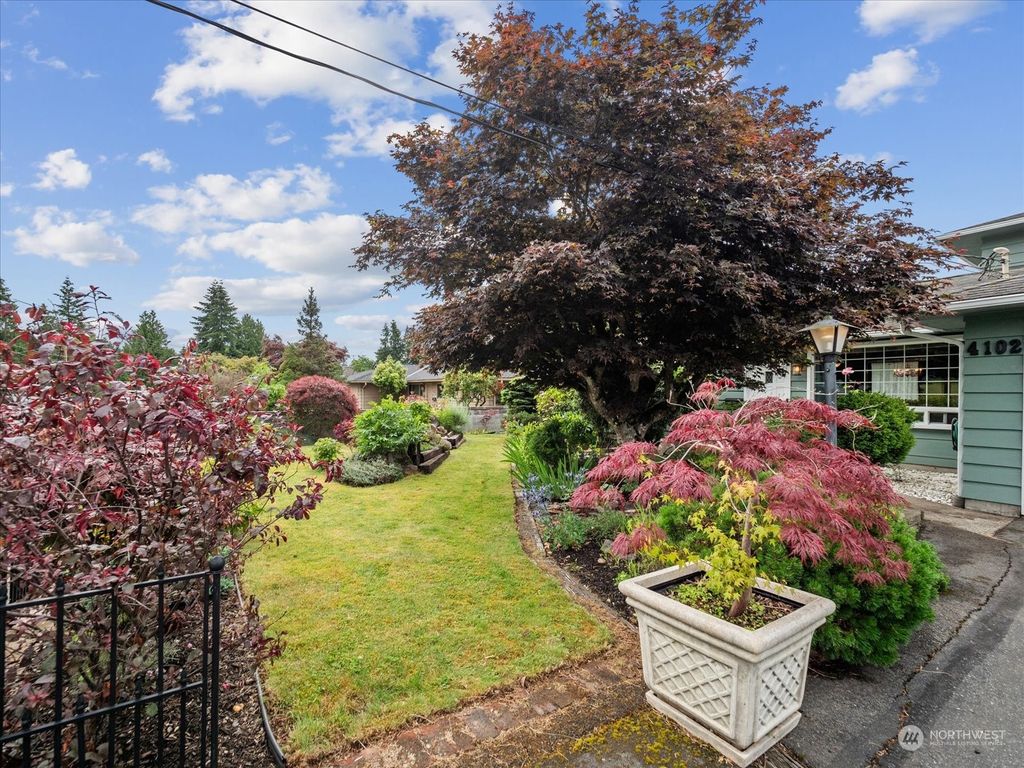 Photo of 4102 224th Place SW, Mountlake Terrace, WA 98043 (MLS # 2259095)