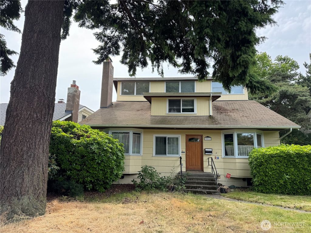 Photo of 9011 36th Avenue SW, Seattle, WA 98126 (MLS # 2396118)