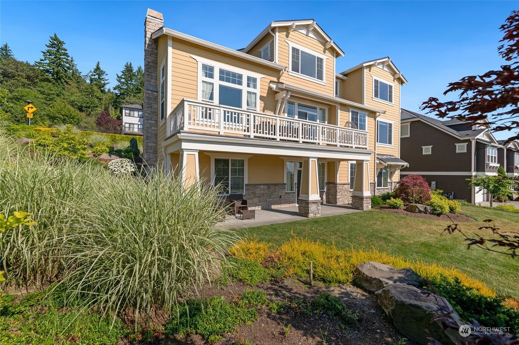 Photo of 7010 171st Avenue SE, Bellevue, WA 98006 (MLS # 2015997)