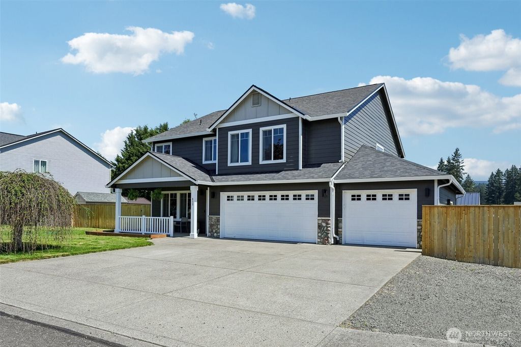 Photo of 411 S Maple Avenue, Yacolt, WA 98675 (MLS # 2518215)