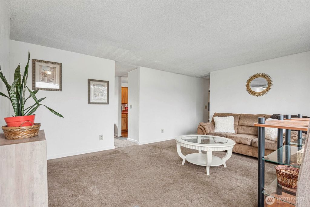 Photo of 407 Seattle Boulevard S, Algona, WA 98001 (MLS # 2332021)