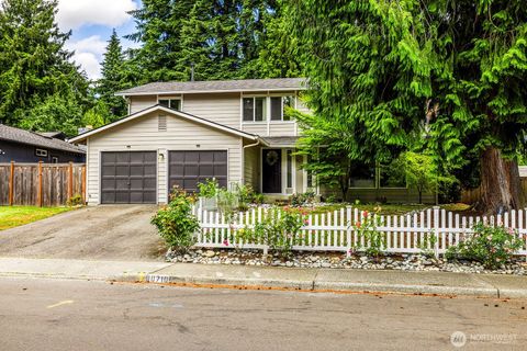 Photo of 10710 126th Place NE, Kirkland, WA 98033 (MLS # 2525427)