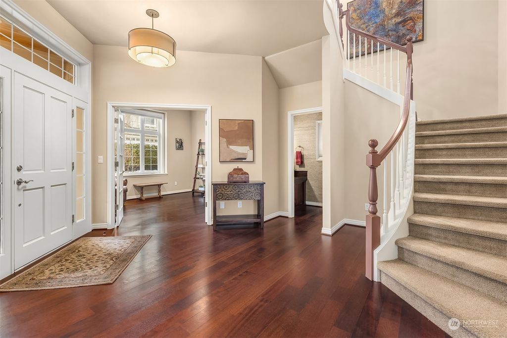 Photo of 1477 26th Avenue NE, Issaquah, WA 98029 (MLS # 2326088)