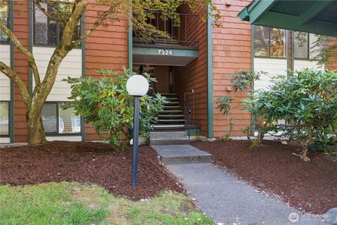 Photo of 7324 N Skyview Place #E104, Tacoma, WA 98406 (MLS # 2542876)
