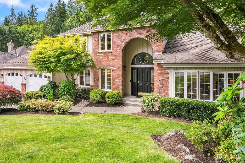 Photo of 2025 222nd Avenue NE, Sammamish, WA 98074 (MLS # 2101746)