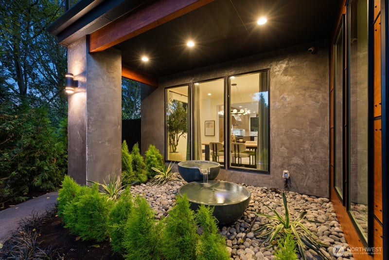2533 NE 178th Street
