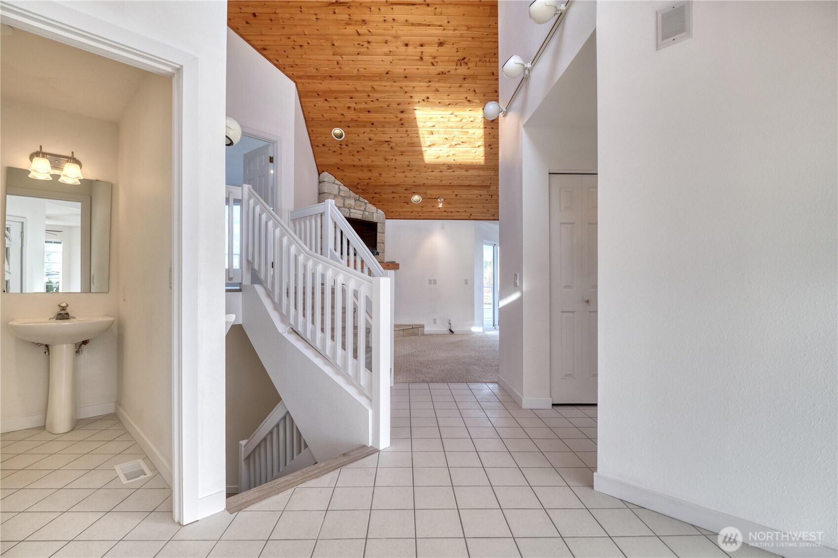 1648 Harbor Seal Drive