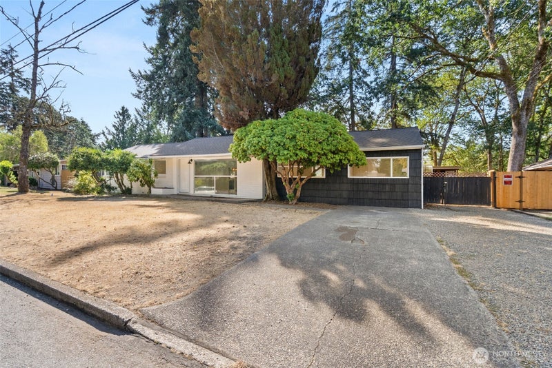 8518 Mount Tacoma Drive SW