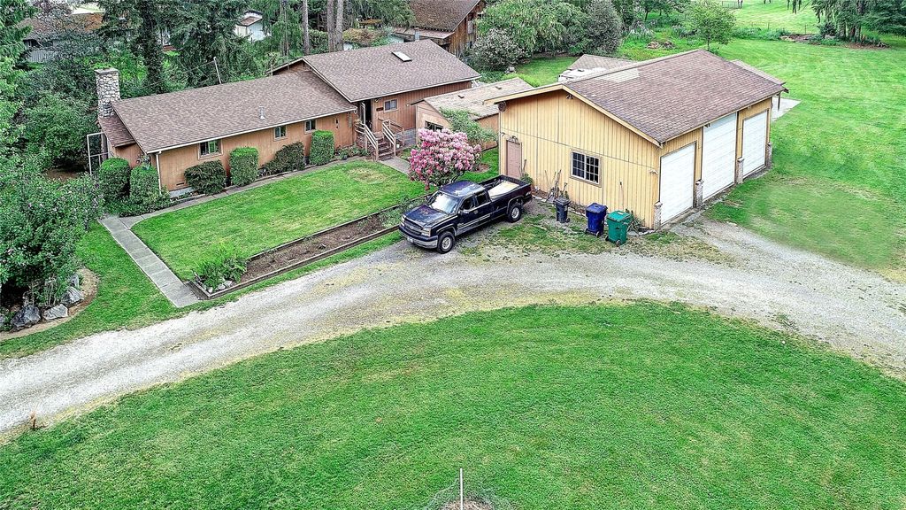 Photo of 9529 35th Street NE, Marysville, WA 98270 (MLS # 2376418)