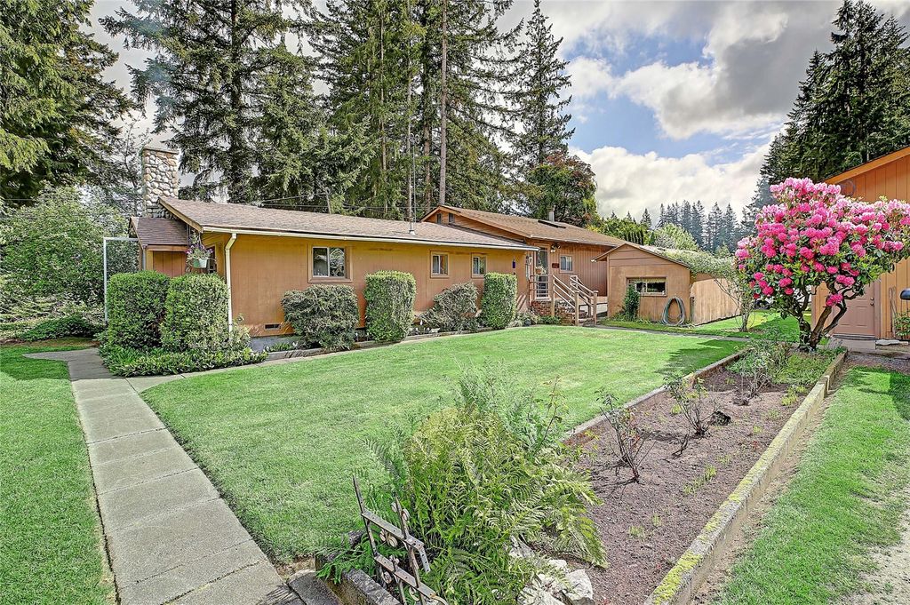 Photo of 9529 35th Street NE, Marysville, WA 98270 (MLS # 2376418)