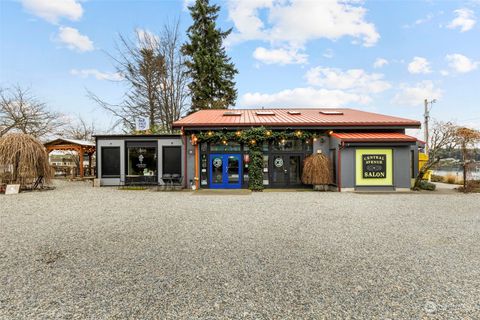 25960 Central Avenue NE Kingston WA 98346