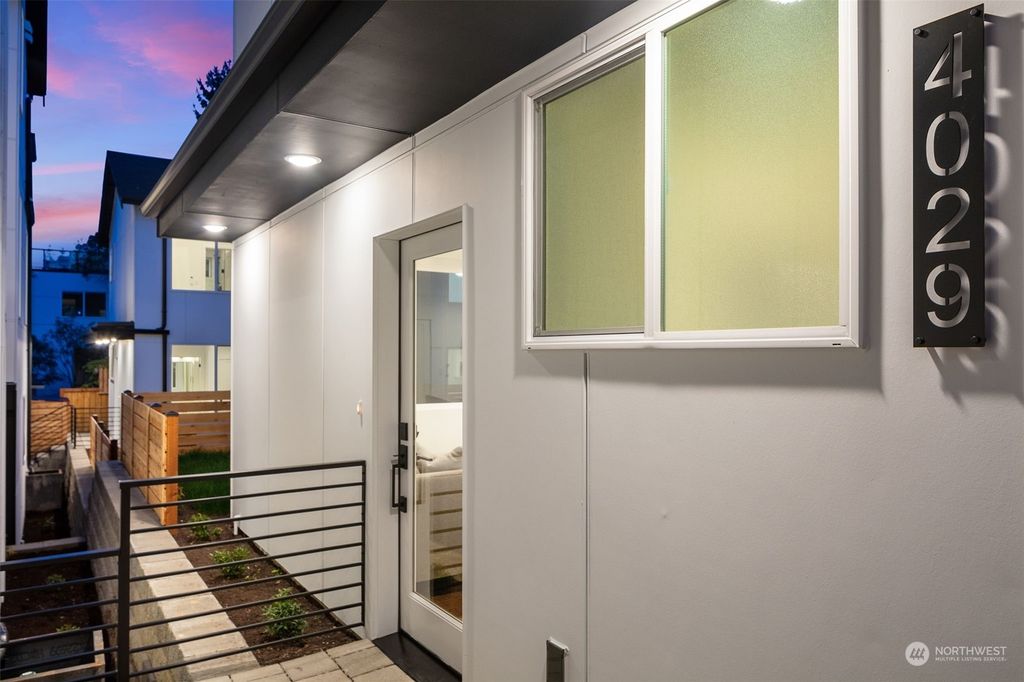 Photo of 4025 2nd Avenue NE, Seattle, WA 98105 (MLS # 2232849)