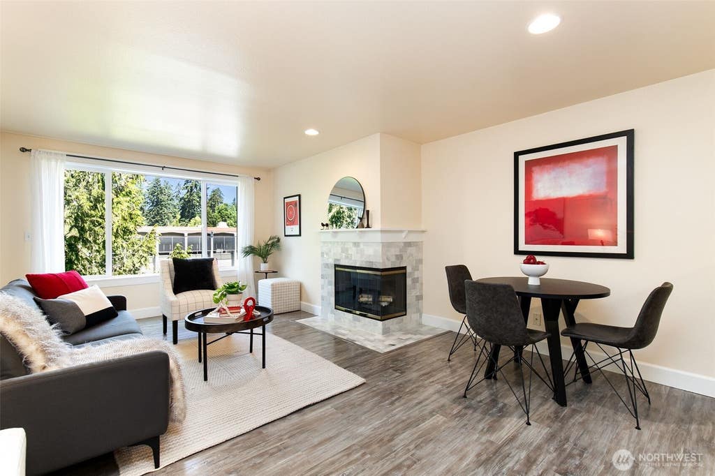 Photo of 300 N 130th Street #7207, Seattle, WA 98133 (MLS # 2573832)