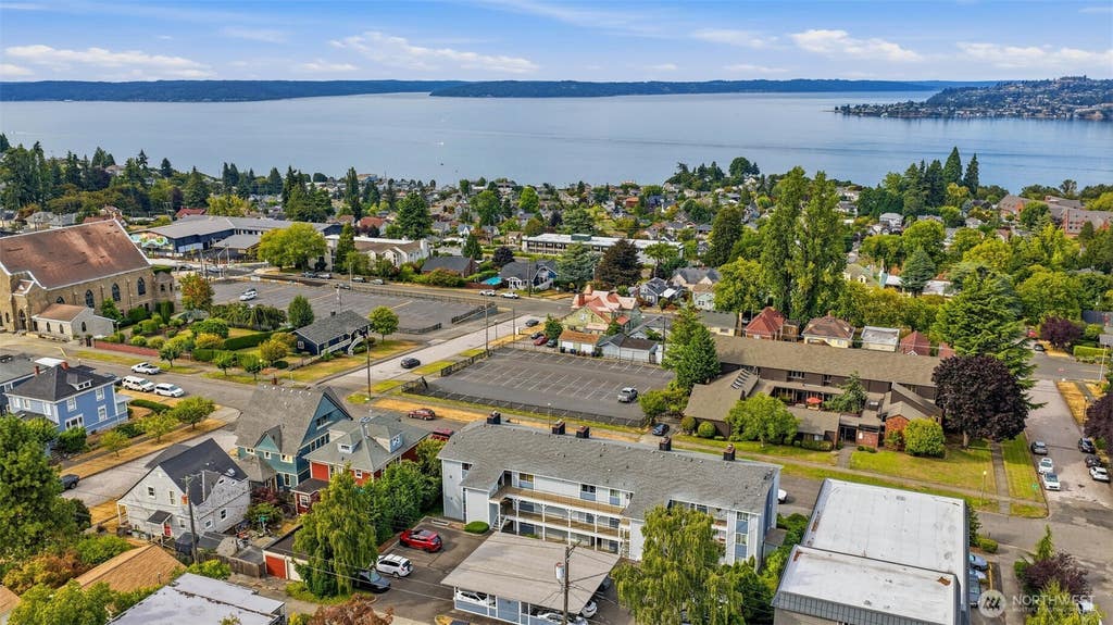 Photo of 1010 N J Street #12, Tacoma, WA 98403 (MLS # 2567631)